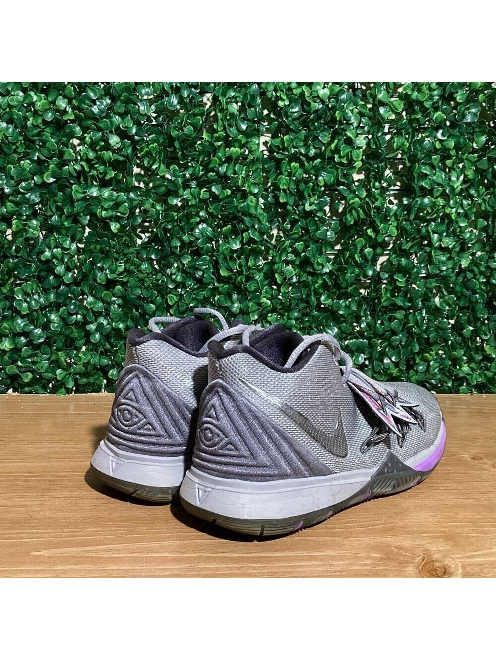 Nike Kyrie 5 BG Graffiti - Picture 3 of 5